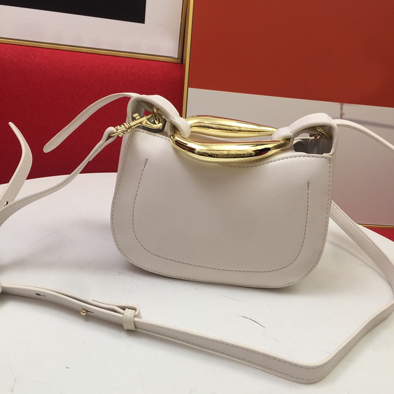 Newset Genuine leather small Saddle bag Handbag European and American fashion metal handle Handbags Luxury Designers Evening Crossbody Shoulder Bags Purses Tote, Black
Newset Genuine leather small Saddle bag Handbag European and American fashion metal handle Handbags Luxury Designers Evening Crossbody Shoulder Bags Purses Tote, Black