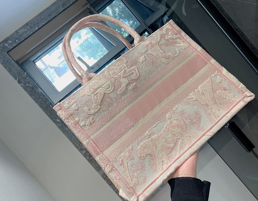 6A Embroidery Shopping Bag Shoulder Bags purse handbags high quality tote women Bag Fashion wallet wholesale, 6a+ embroidery gray
6A Embroidery Shopping Bag Shoulder Bags purse handbags high quality tote women Bag Fashion wallet wholesale, 6a+ embroidery gray