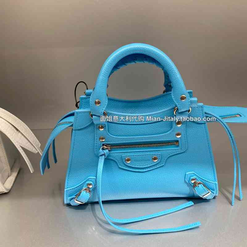 Designer Balencaigass Handbags Mini Classic Neo Litchi Pattern Messenger Handbag Shoulder Crossbody Bag
Designer Balencaigass Handbags Mini Classic Neo Litchi Pattern Messenger Handbag Shoulder Crossbody Bag