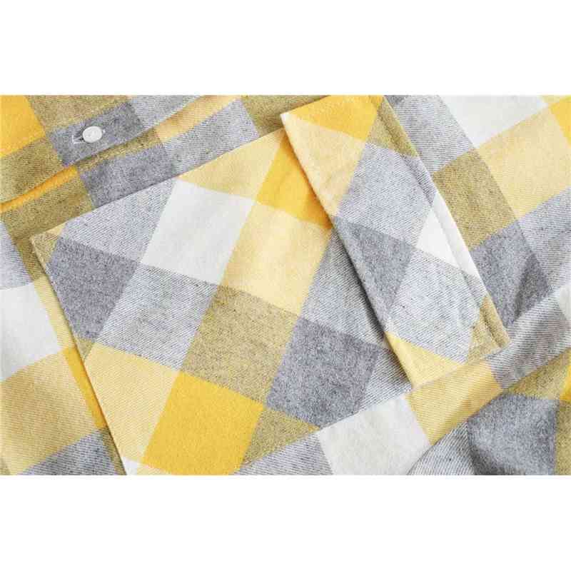 Streetwear Women Yellow Plaid Shirts Fashion Ladies Cotton Loose Tops Causal Female Chic Pocket Button Blouses 210430