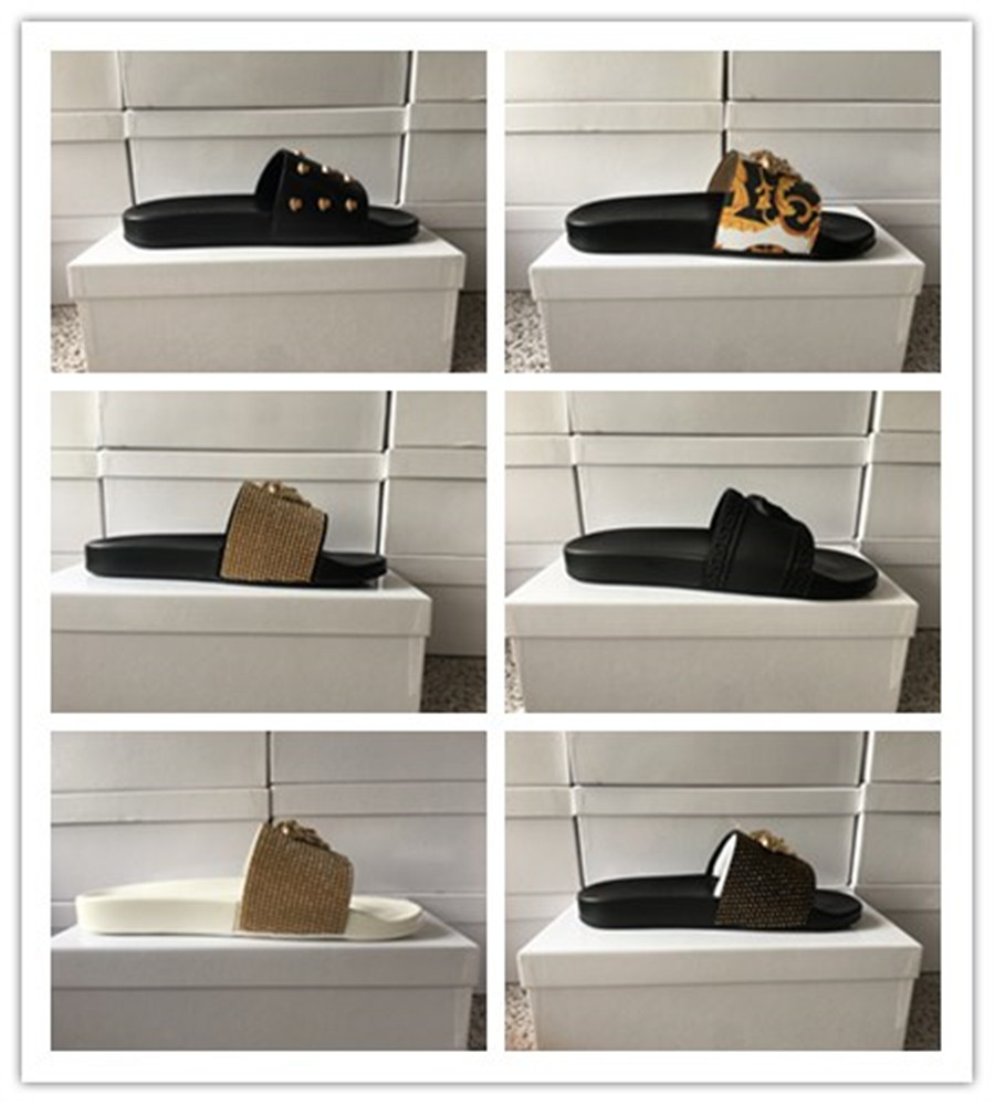 2021 luxury Designer Women Sandals Correct Flower Box Dust Bag Shoes snake print Slide Summer Wide Flat Sandal Men Slippers with boxs size 35-46, 28
2021 luxury Designer Women Sandals Correct Flower Box Dust Bag Shoes snake print Slide Summer Wide Flat Sandal Men Slippers with boxs size 35-46, 28