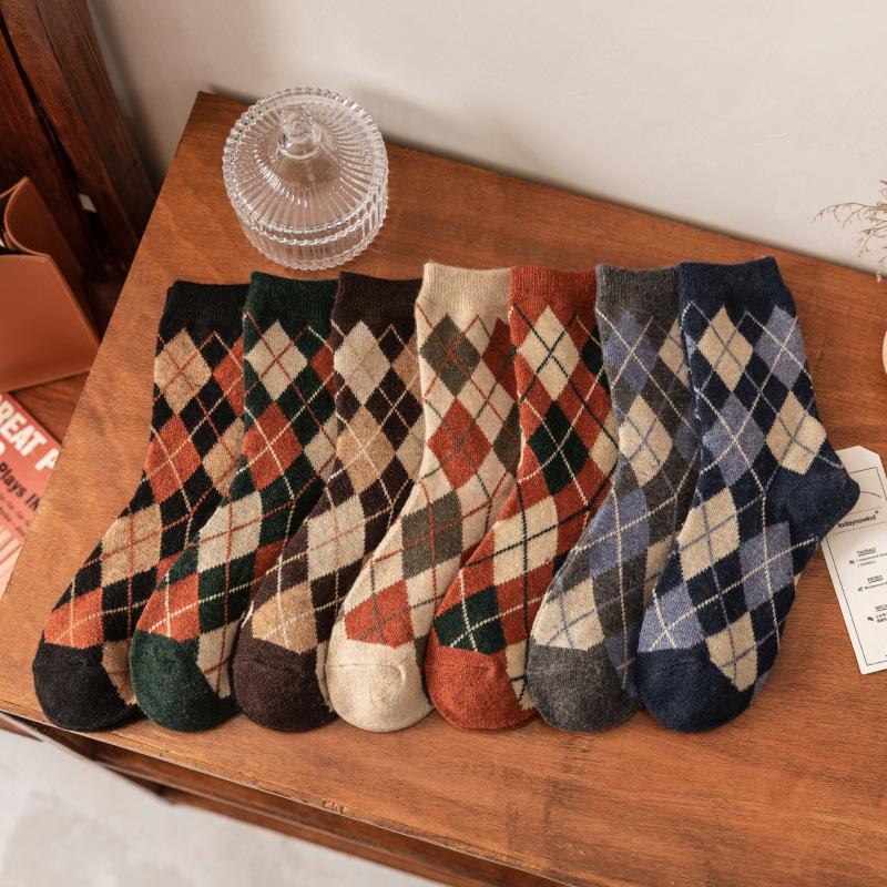 Christmas Decorations Fashion Autumn And Winter Grid Middle Tube Woman Socks Wool British Style Women Kawaii Harajuku Designer 
Christmas Decorations Fashion Autumn And Winter Grid Middle Tube Woman Socks Wool British Style Women Kawaii Harajuku Designer