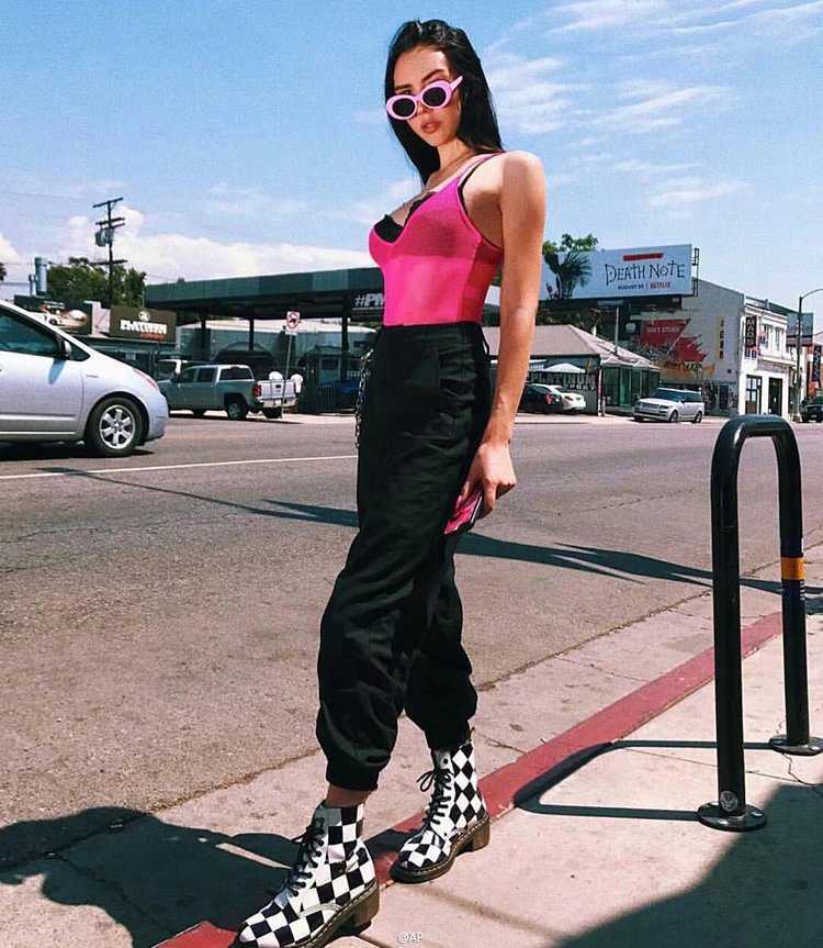 Fashion Streetwear Harem Pants For Women 2021 High Waist Loose Female Hip Hop Trousers With Chains Ladies Q0801
