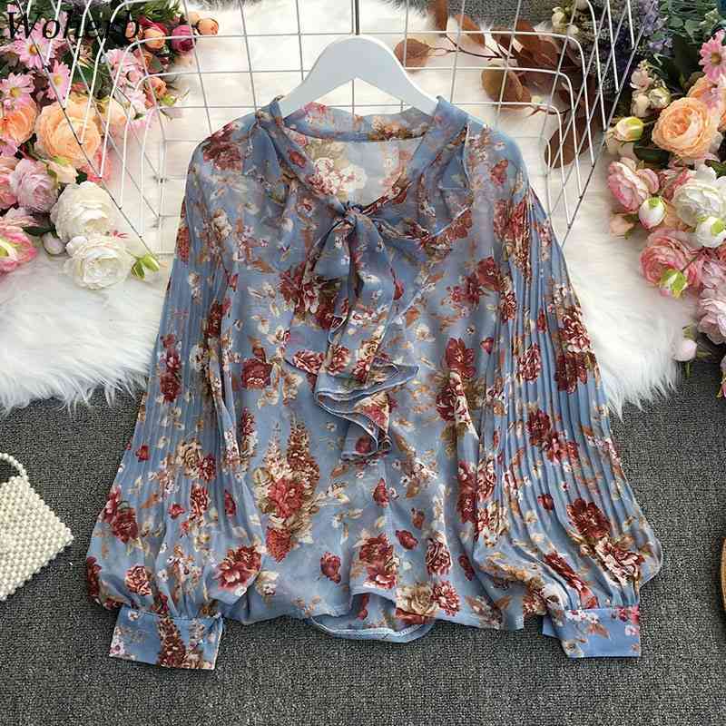 Ladies Tops Fashion Chiffon Blouses Women V-neck Lace Up Bow Lantern Sleeve Blusas Floral Pleated Shirt Femme 210519