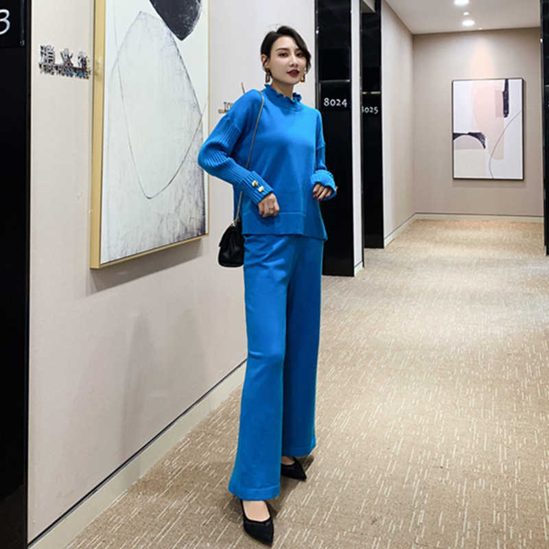 Autumn and winter women's knitted sweater pants two-piece loose blue ladies high quality Elegant wide-leg 210527
Autumn and winter women's knitted sweater pants two-piece loose blue ladies high quality Elegant wide-leg 210527