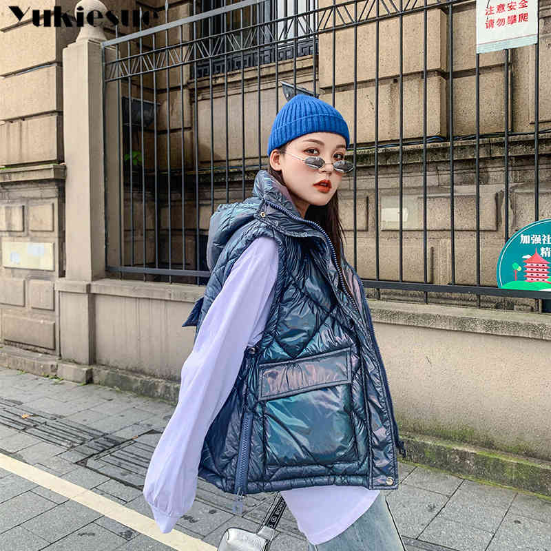 Winter short Vests Women's Trendy Wild Thin hooded silver bright Sleeveless Casual Loose Single-breasted Women 210518, Black
Winter short Vests Women's Trendy Wild Thin hooded silver bright Sleeveless Casual Loose Single-breasted Women 210518, Black