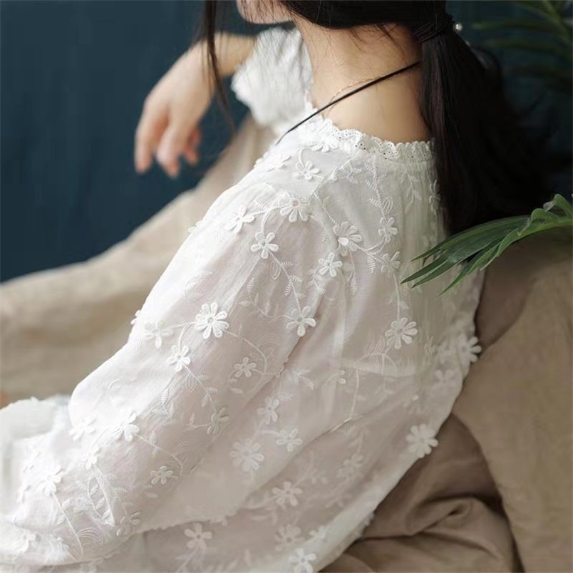 Arrival Summer Arts Style Women Loose Three Quarter Sleeve O-neck Blouse Cotton Pullover Embroidery Casual Shirts W354 210512