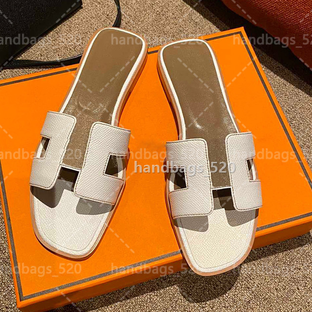 28 Colors Women Sandals Leather Slippers Summer Luxury Flat Slides Ladies Beach Sandal Party Wedding Slipper with Box
28 Colors Women Sandals Leather Slippers Summer Luxury Flat Slides Ladies Beach Sandal Party Wedding Slipper with Box