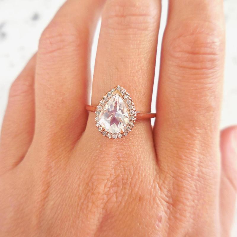 Cluster Rings 14k Rose Gold Color Pear-shaped Diamond Ring For Women Anillos De Peridot Bizuteria Wedding Gemstone 14 K Heart Box, Golden;silver
Cluster Rings 14k Rose Gold Color Pear-shaped Diamond Ring For Women Anillos De Peridot Bizuteria Wedding Gemstone 14 K Heart Box, Golden;silver