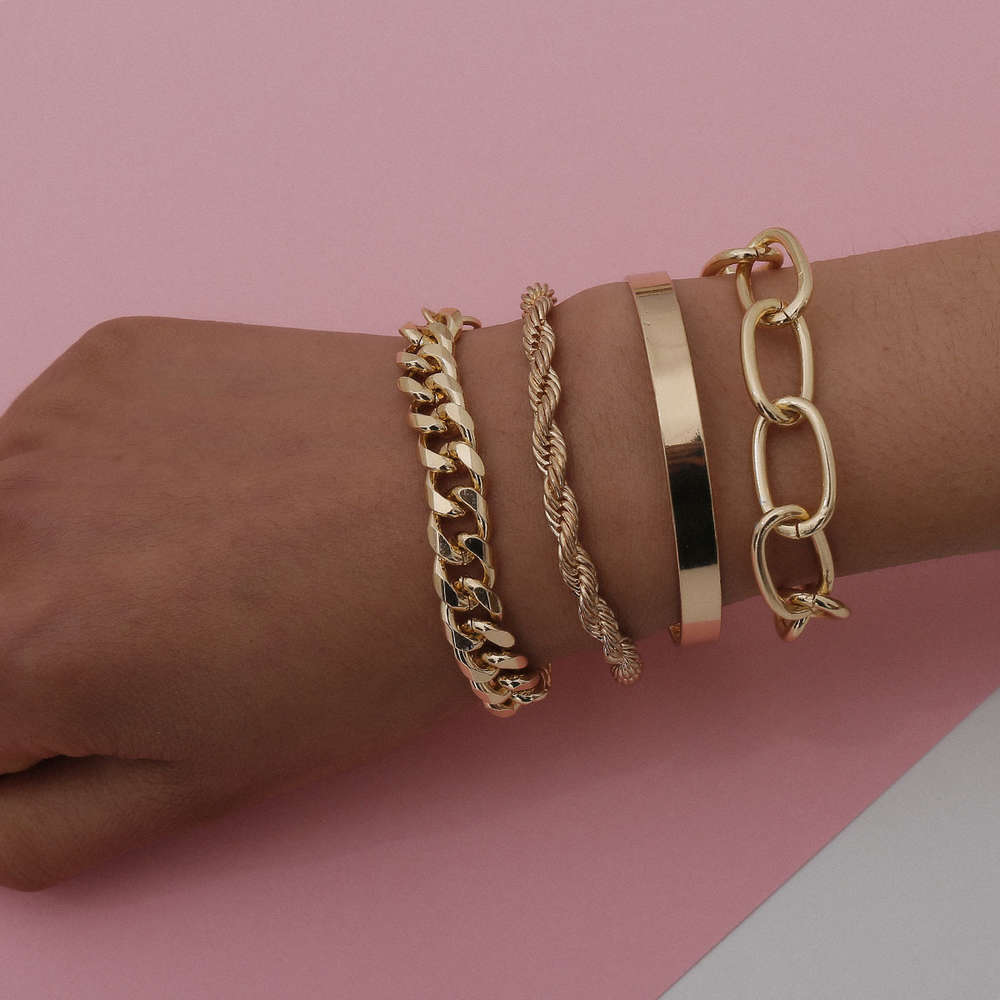 ,bracelet jewelry personalized Street racket set hand decoration exaggerated thread twist alloy bracelet for women, Golden;silver
,bracelet jewelry personalized Street racket set hand decoration exaggerated thread twist alloy bracelet for women, Golden;silver