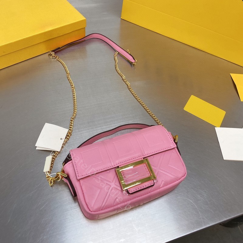 luxury Multi Pochette Hourglass designer P family 2021 C Nylon mini Hanghhangbag akend L zhouzhoubao123 G Telfar quilted hand 2021 SS Women BAGUETTE Fas
