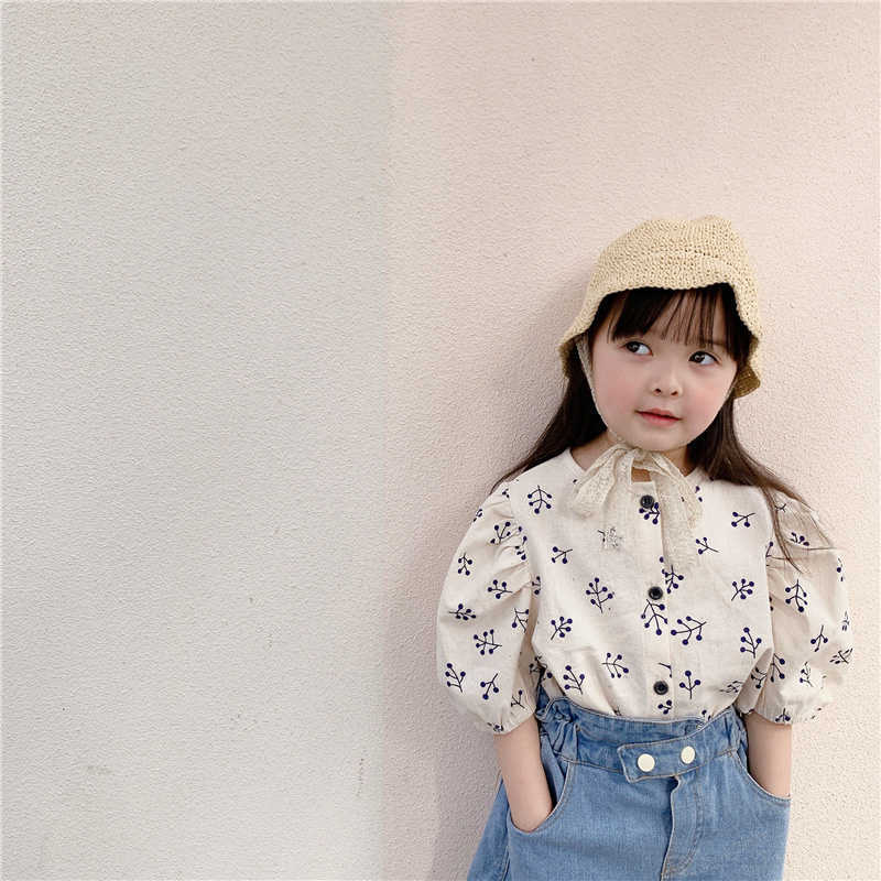 Summer baby girls floral print puff sleeve shirts 1-6 years children linen cotton short Tops 210615, Beige 
Summer baby girls floral print puff sleeve shirts 1-6 years children linen cotton short Tops 210615, Beige