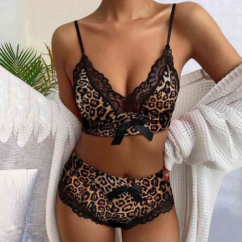 Pajama Sets Sexy Printing Lingerie Leopard Sleep Tops Sleeveless Pijama Feminino Sexy Lace Pijamas Women Lingerie, Gray
Pajama Sets Sexy Printing Lingerie Leopard Sleep Tops Sleeveless Pijama Feminino Sexy Lace Pijamas Women Lingerie, Gray