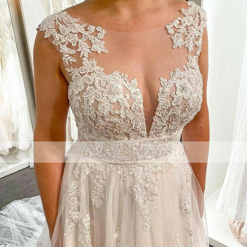 Lace Sleeveless Wedding Dresses Scoop Tulle Appliques Bridal Gowns Sweep Train