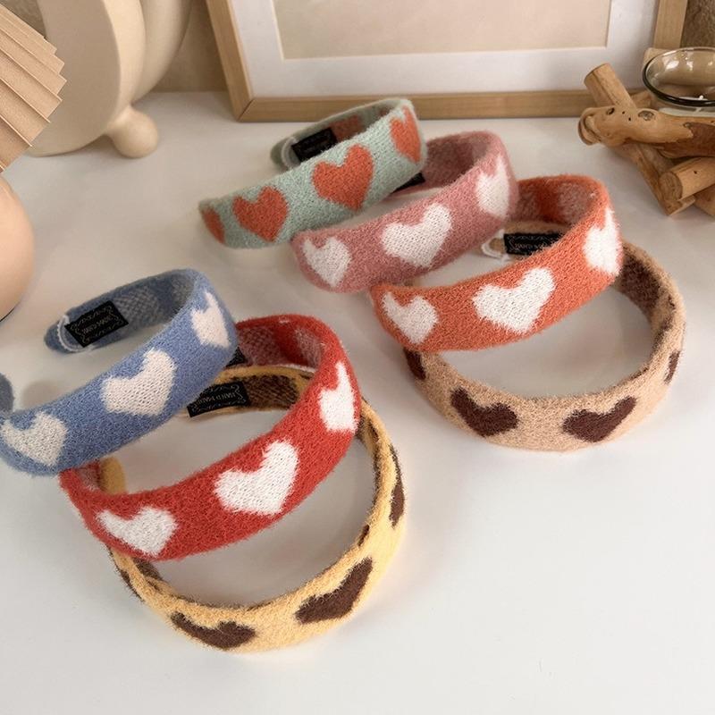 Hair Clips & Barrettes Korea Imitation Cashmere Love Headband Fashion Wild Forest Small Fresh Headhoop Sweet Girl Heart Retro Accessories Tr
Hair Clips & Barrettes Korea Imitation Cashmere Love Headband Fashion Wild Forest Small Fresh Headhoop Sweet Girl Heart Retro Accessories Tr
