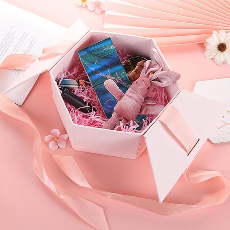 Gift Wrap Box Bright Color Paper Hexagon Flowers Packaging Case With Lovely For Valentines Day
Gift Wrap Box Bright Color Paper Hexagon Flowers Packaging Case With Lovely For Valentines Day