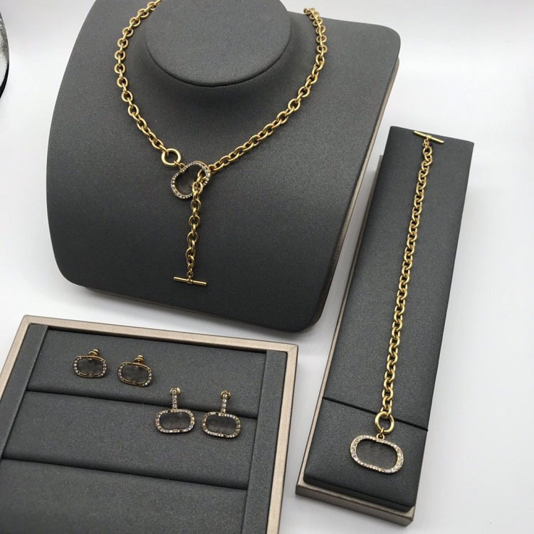 Special offer 70% OFF Luxury Jewelry Dijia DJIA new letter full Fashion Earrings women's necklace network Bracelet
Special offer 70% OFF Luxury Jewelry Dijia DJIA new letter full Fashion Earrings women's necklace network Bracelet