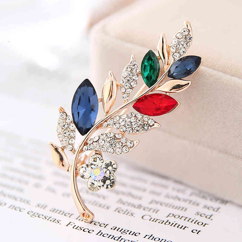 Brooch Hengrao Classic Lovers Leaf High Grade Alloy Diamond Suit Pin