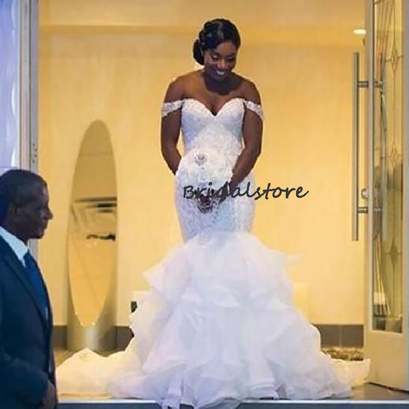 Organza Ruffles African Wedding Dress Off The Shoulder Plus Size Country Wedding Gowns With Lace 2022 Backless Beach Black Girls Bridal Dresses Robe D