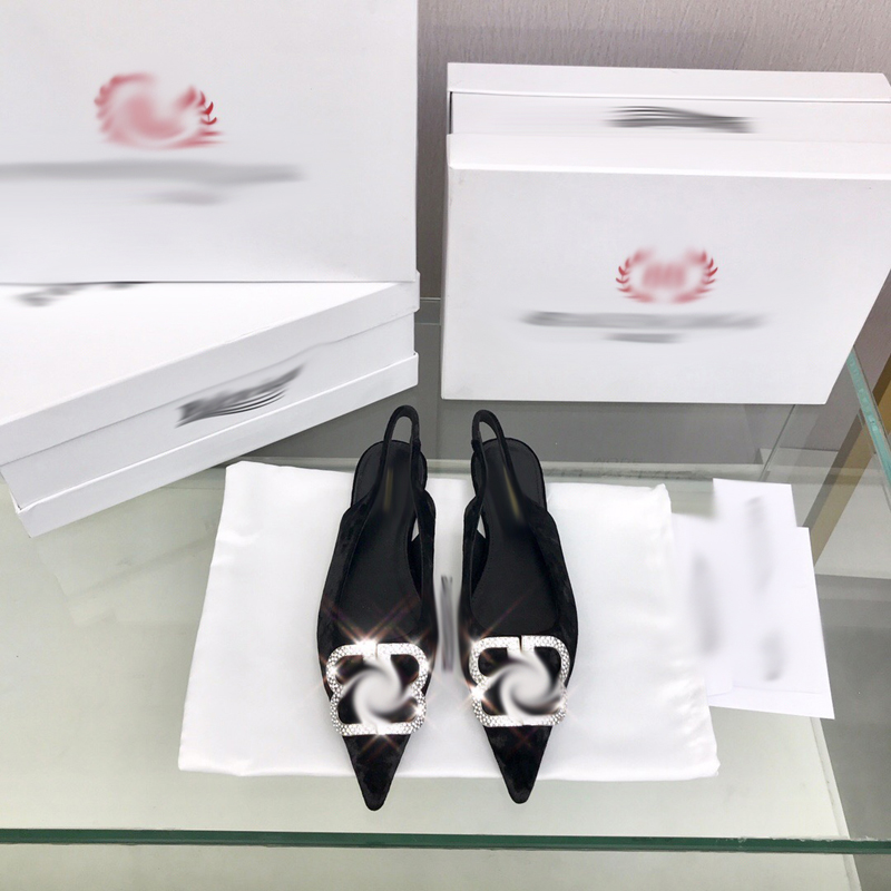 2021 Good Quality Fashion Women Luxurys Designers Shoes Designer Sandals Womens Luxury High Heels Sandal Dress Shoess With Box Size 35-41 -B504, Black
2021 Good Quality Fashion Women Luxurys Designers Shoes Designer Sandals Womens Luxury High Heels Sandal Dress Shoess With Box Size 35-41 -B504, Black