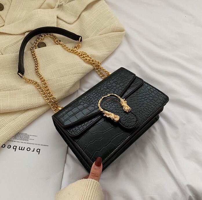 Factory wholesale women handbag street trend stone womens chain bag personality golden buckle fashion Messenger bags leather shoulder handbags
Factory wholesale women handbag street trend stone womens chain bag personality golden buckle fashion Messenger bags leather shoulder handbags