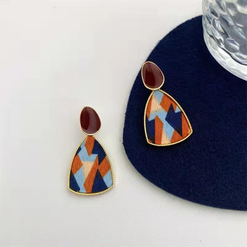 Stud Splicing Earrings Ladies Geometric Tassel Earring Women Fashion Pendant High Quality Eardrop European Party Trendy Alloy Brincos, Golden;silver
Stud Splicing Earrings Ladies Geometric Tassel Earring Women Fashion Pendant High Quality Eardrop European Party Trendy Alloy Brincos, Golden;silver