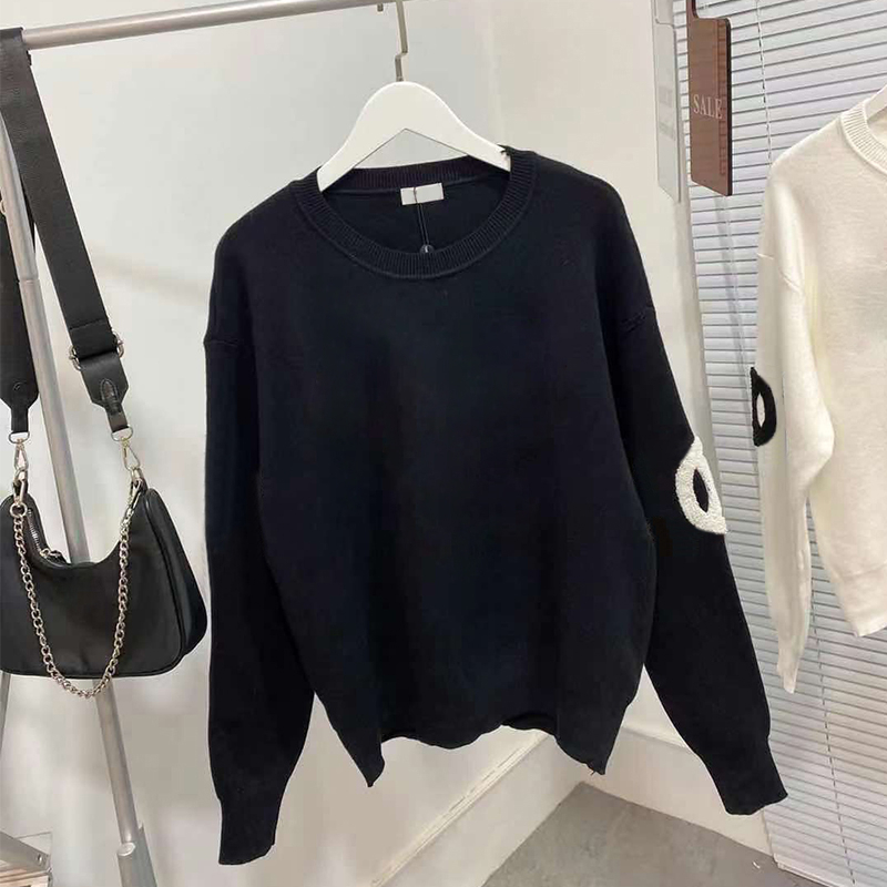 Fashion Women' Hoodies Autumn Winter Knitted Sweater Sweatshirts with Pearl Decoration for Women Black White 2Colors 98310
Fashion Women' Hoodies Autumn Winter Knitted Sweater Sweatshirts with Pearl Decoration for Women Black White 2Colors 98310