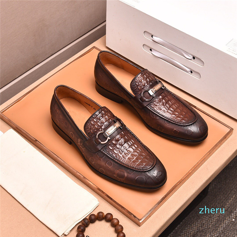 designer Men's Dress Shoes Fashion Groom Wedding Shoes 2021 Formal Genuine Leather Oxfords Men Brand Business Casual Loafers Size 38-44, Black
designer Men's Dress Shoes Fashion Groom Wedding Shoes 2021 Formal Genuine Leather Oxfords Men Brand Business Casual Loafers Size 38-44, Black