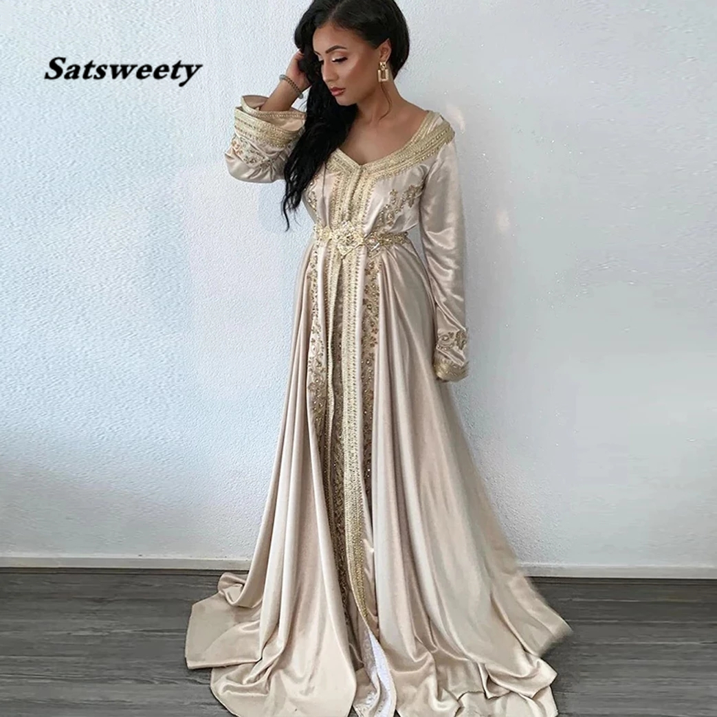 Ivory Moroccan Caftan Formal Prom Dress With Beaded Embroidery Lace Satin Dubai Long Sleeves Evening Party Gowns robe de soirée 2021
Ivory Moroccan Caftan Formal Prom Dress With Beaded Embroidery Lace Satin Dubai Long Sleeves Evening Party Gowns robe de soirée 2021
