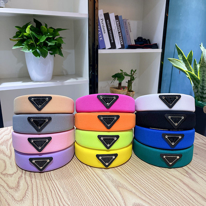 Luxury Designer Sponge Headbands Hair bands For Women Girl Brand Elastic Letter P Headband Sports Fitness Head Wrap, Silver
Luxury Designer Sponge Headbands Hair bands For Women Girl Brand Elastic Letter P Headband Sports Fitness Head Wrap, Silver