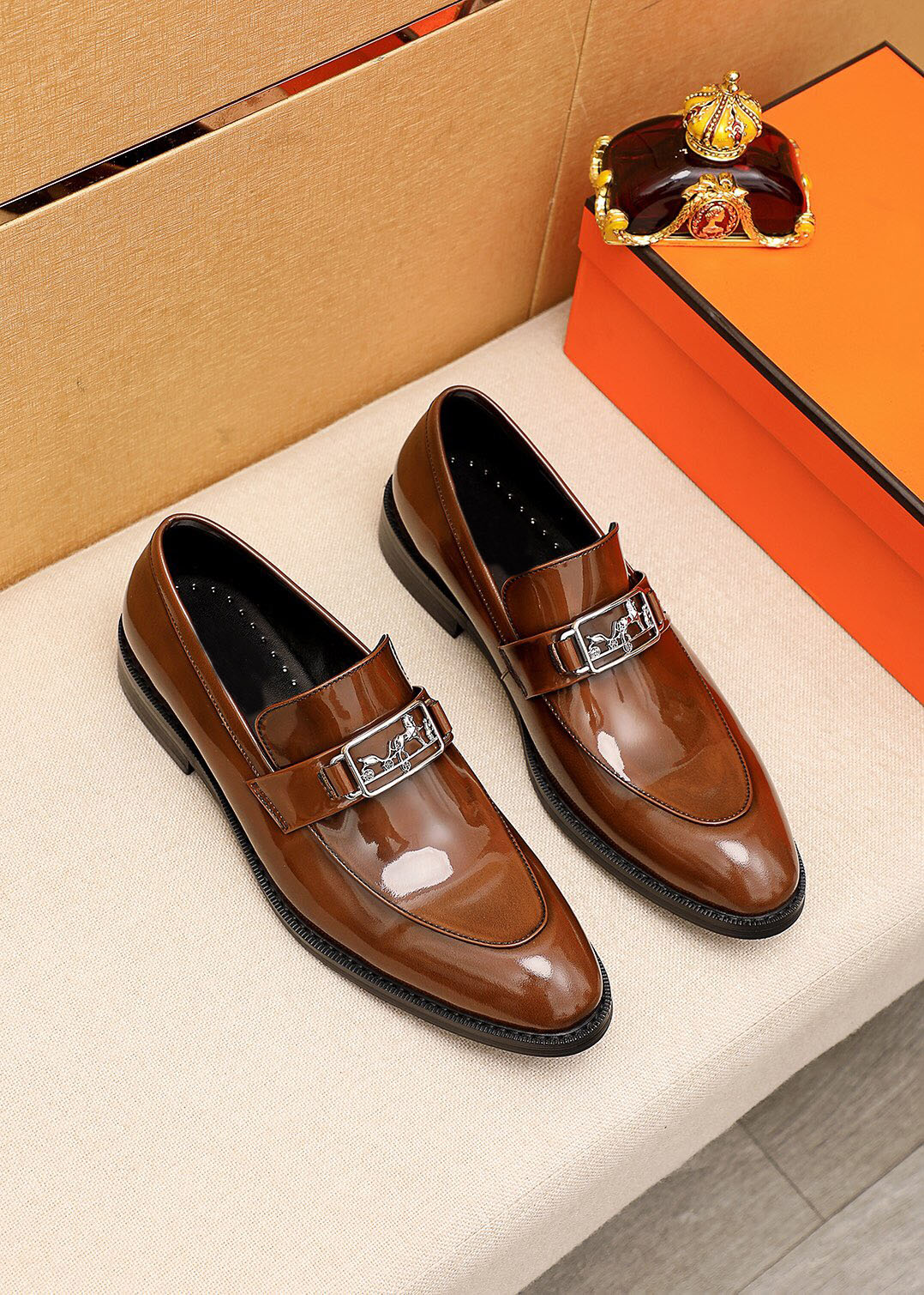 New Mens Handmade Genuine Leather Dress Shoes Fashion Brand Designer Slip On Classic Oxfords Business Men Casual Footwear Loafers Size 38-45, Black
New Mens Handmade Genuine Leather Dress Shoes Fashion Brand Designer Slip On Classic Oxfords Business Men Casual Footwear Loafers Size 38-45, Black