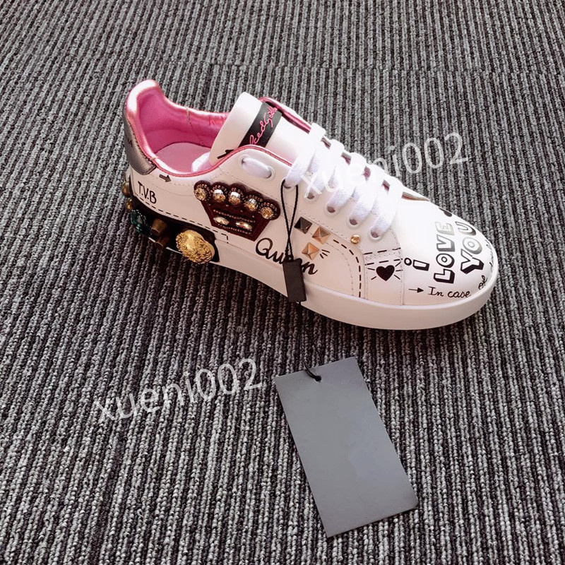 Mens Dress Shoe Designer boots Womens Superior Leather Platform Oversized Sole Sneaker White Black Luxury velvet suede flat Rivet Shoes hc190704