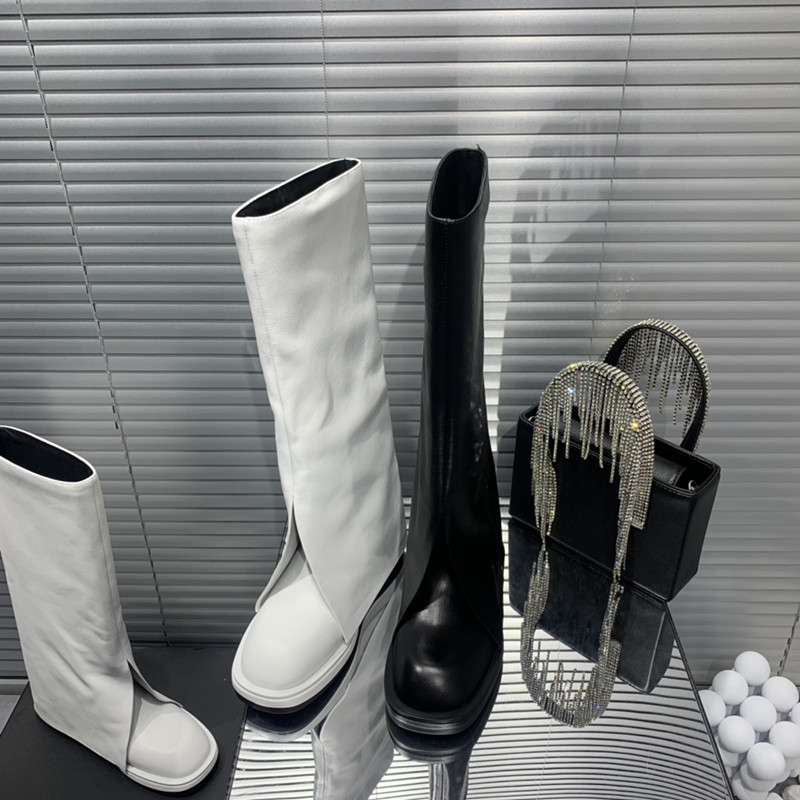 Designer's latest women's boots pure leather imitated trouser leg design luxury custom logo35-41 perfect copy, Black
Designer's latest women's boots pure leather imitated trouser leg design luxury custom logo35-41 perfect copy, Black