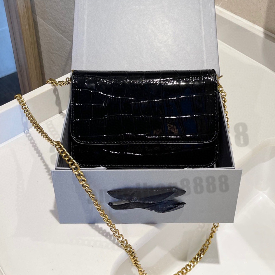 Dionysian Chain Senior underarm Bags Fashion Shoulder Handbags LADY chains phone bag temperament Cross body wallet Metallic glossy hourglass
