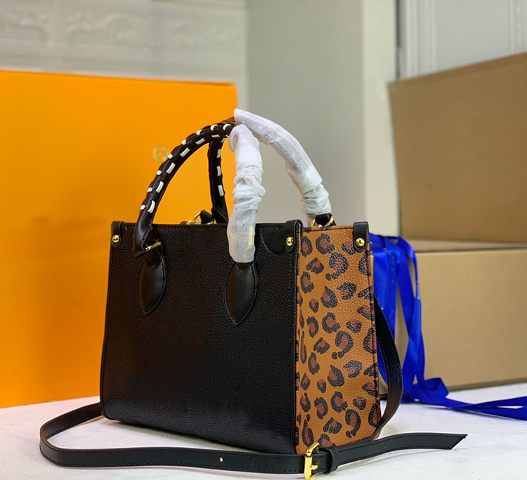 Paris brand stitching color handbag large Totes leather woman shopping shoulder bag woven handle designer messenger bags
Paris brand stitching color handbag large Totes leather woman shopping shoulder bag woven handle designer messenger bags