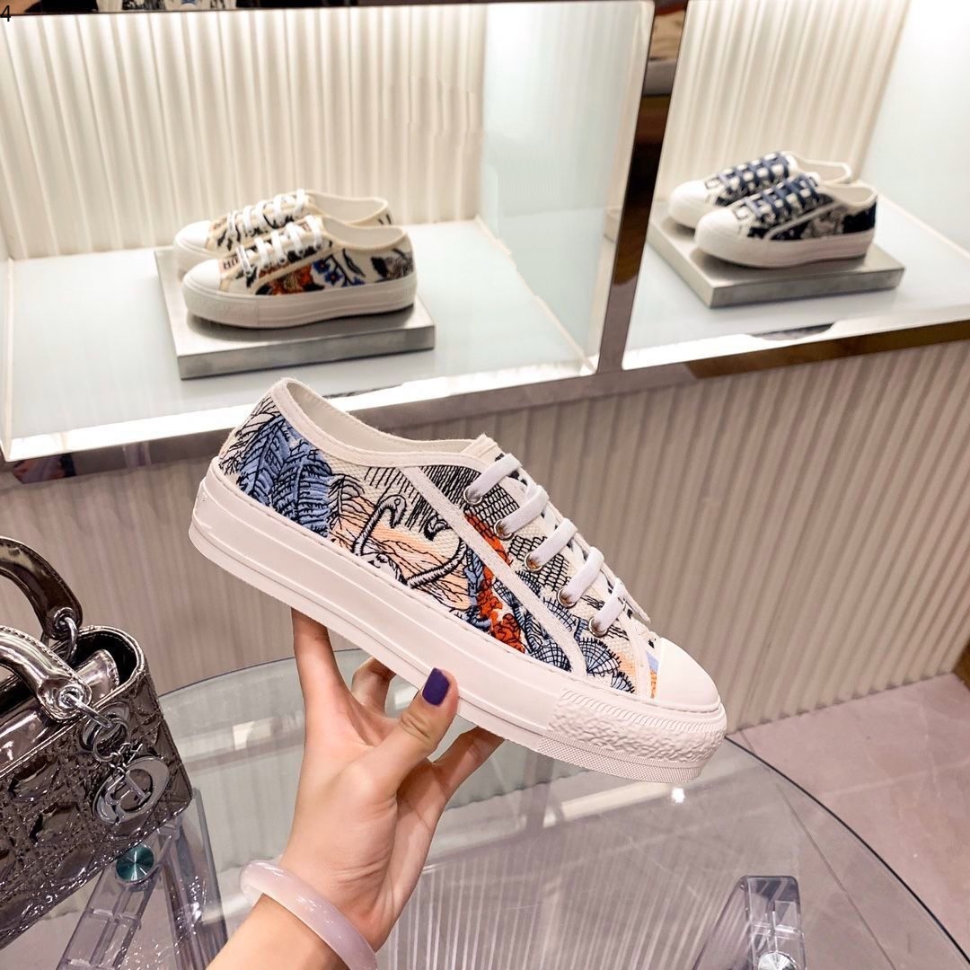 The Newest Fashion luxurys design Sneaker Women Neoprene Ribbon D Connect Grosgrain size 35-40 mvcf002
The Newest Fashion luxurys design Sneaker Women Neoprene Ribbon D Connect Grosgrain size 35-40 mvcf002