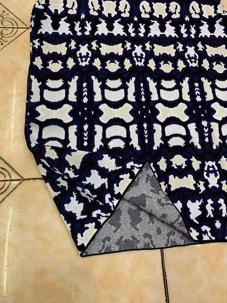 Free Elegant Embroidered Knit Dress Women O-neck Sleeveless Bodycon Club Evening Party es Vestidos 210524