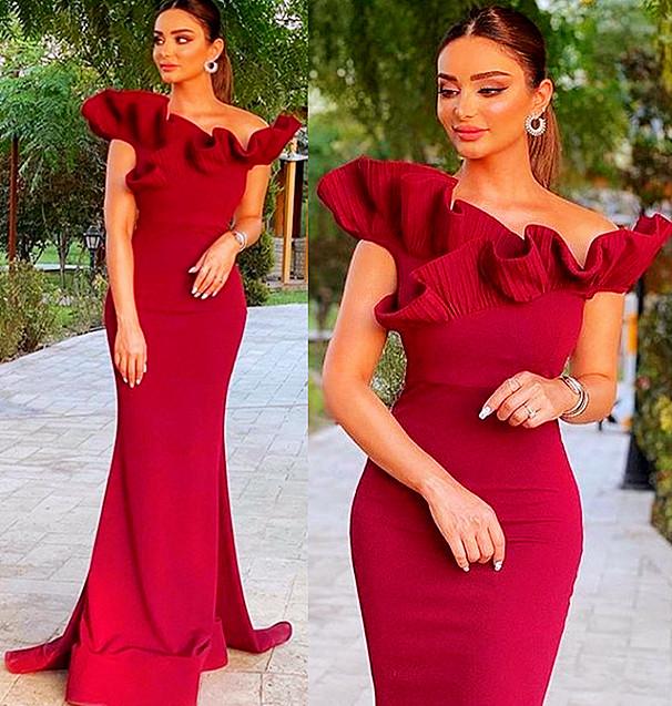 Elegant Burgundy Evening Dresses Desinger Off the Shoulder Ruffles Custom Made Mermaid Floor Length Prom Party Gown Formal Occasion Wear, Daffodil
Elegant Burgundy Evening Dresses Desinger Off the Shoulder Ruffles Custom Made Mermaid Floor Length Prom Party Gown Formal Occasion Wear, Daffodil