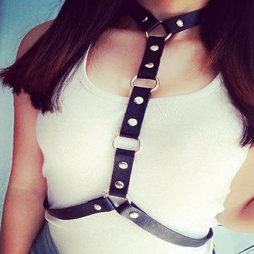 KMVEXO 2021 New Body Ler Hrness Bondge Sttement Necklces Women Bech Collr Goth Choker Shoulder Necklce Prty Jewelry, Silver
KMVEXO 2021 New Body Ler Hrness Bondge Sttement Necklces Women Bech Collr Goth Choker Shoulder Necklce Prty Jewelry, Silver