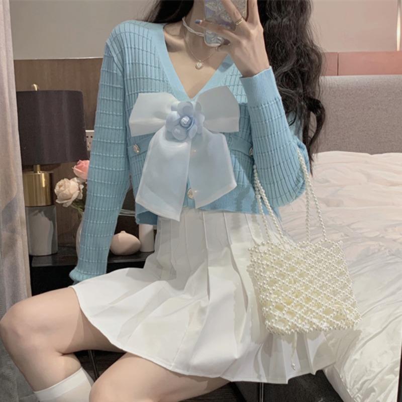 Women's Knits & Tees Korean Gentle Slim V Blue Cardigans Short Bow Thin Long Sleeve Pink Sweater Knitted Coat Pull Femme Fashion Temperament, White
Women's Knits & Tees Korean Gentle Slim V Blue Cardigans Short Bow Thin Long Sleeve Pink Sweater Knitted Coat Pull Femme Fashion Temperament, White