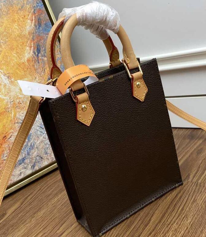 Luxury Designer PETIT SAC PLAT Crossbody Shopping Bag Pochettes Wallet With Box Women Handbags Purses Clutch handbag Messenger Shoulder Mini
Luxury Designer PETIT SAC PLAT Crossbody Shopping Bag Pochettes Wallet With Box Women Handbags Purses Clutch handbag Messenger Shoulder Mini