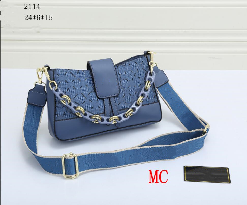 High Quality designer Women's color armpit bag shoulder bags Gold Chain Crossbody Soho Newest style Most handbag feminina small wallet 24*6*15, Green
High Quality designer Women's color armpit bag shoulder bags Gold Chain Crossbody Soho Newest style Most handbag feminina small wallet 24*6*15, Green