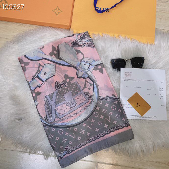 New spring and summer high quality scarves are selling hot, suitable for 180-90 cm outdoor travel men and women fashion scarves
New spring and summer high quality scarves are selling hot, suitable for 180-90 cm outdoor travel men and women fashion scarves