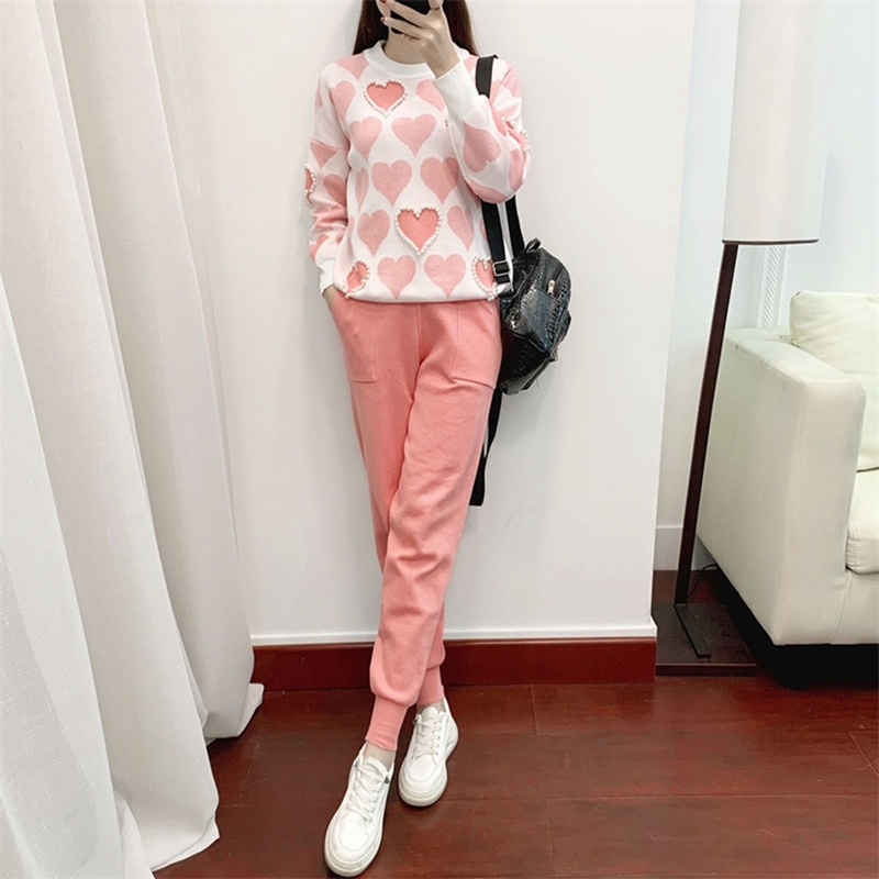 Autumn Sweet Love Print Beads Pullover Top Sweater + High Waist Double Pockets Knitted Pants Two-Piece Set for Women 210520, Photo color
Autumn Sweet Love Print Beads Pullover Top Sweater + High Waist Double Pockets Knitted Pants Two-Piece Set for Women 210520, Photo color