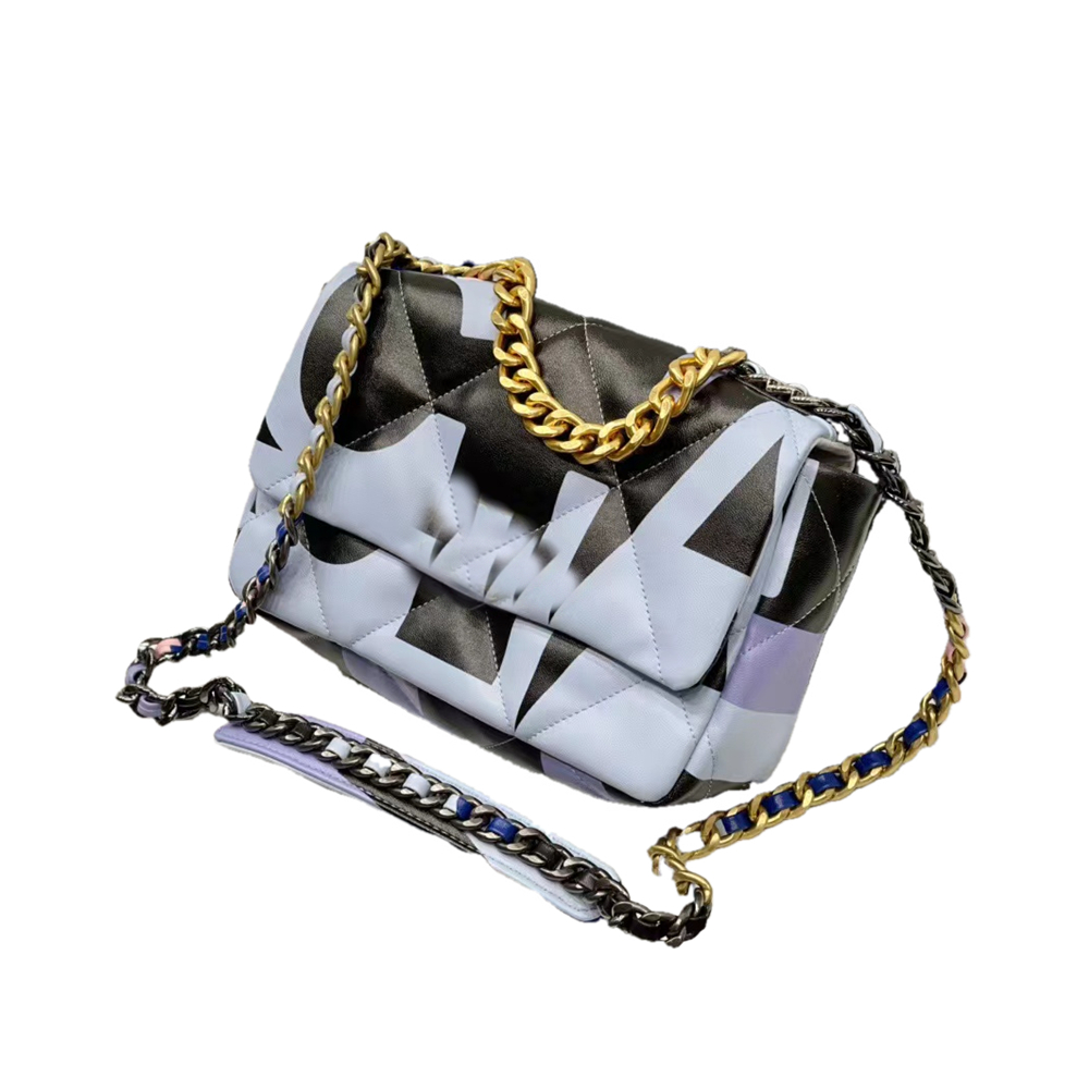 Designer Channel high quality women's bag handbag wallet genuine leather favorite discount mixed order wholesale checkers Plaid Down sheepskin Chain shoulder bags, Supplementary price
Designer Channel high quality women's bag handbag wallet genuine leather favorite discount mixed order wholesale checkers Plaid Down sheepskin Chain shoulder bags, Supplementary price