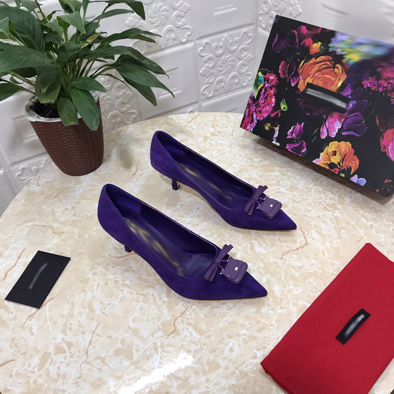 2021 Good Quality Fashion Women Luxurys Designers Shoes Designer Sandals Womens Luxury High Heels Sandal Dress Shoess With Box Size 35-41 -H634, Blue
2021 Good Quality Fashion Women Luxurys Designers Shoes Designer Sandals Womens Luxury High Heels Sandal Dress Shoess With Box Size 35-41 -H634, Blue