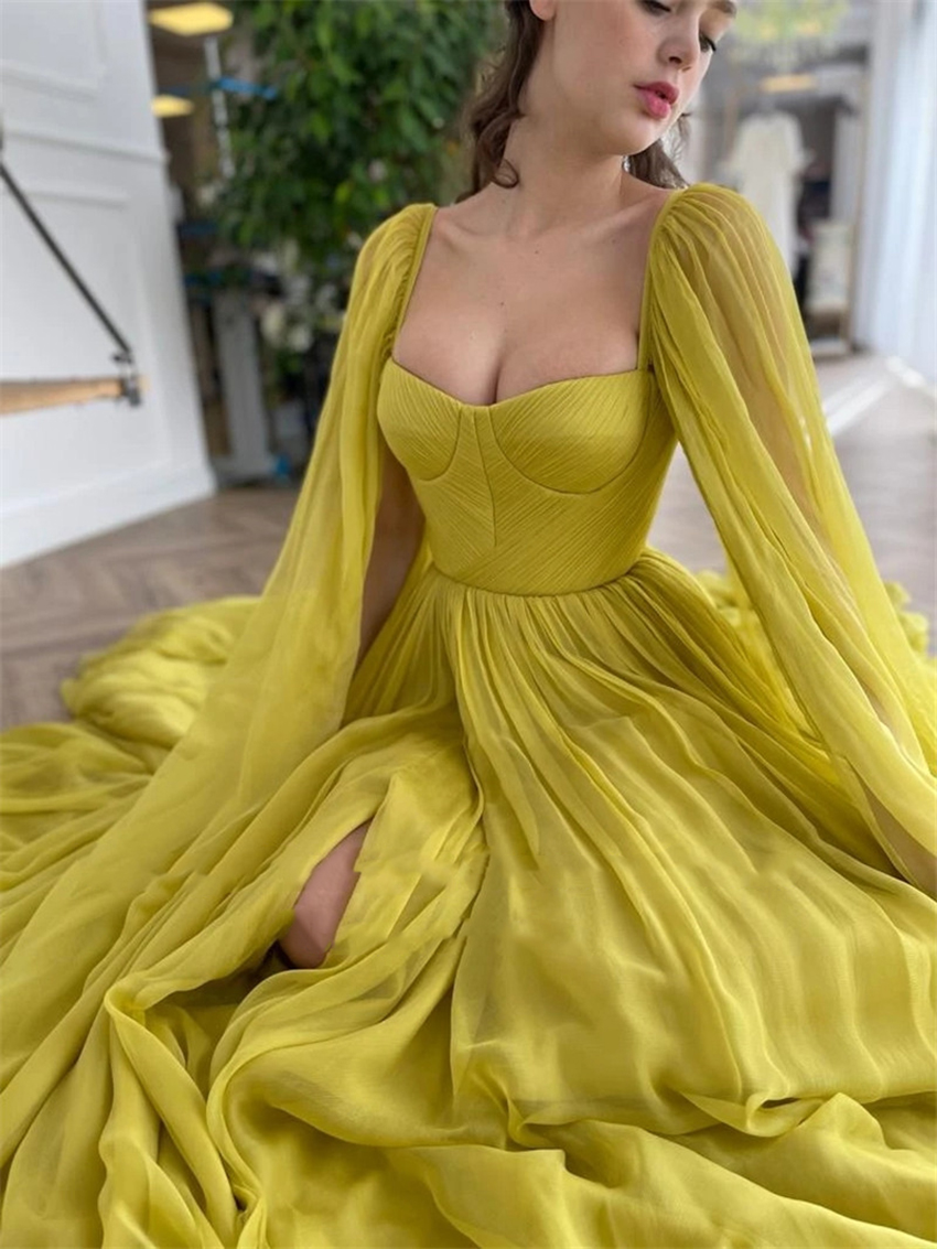 2021 Elegant Citrine Yellow Silk Chiffon Prom Dresses With Long Cape A Line Sweetheart Pleats Side Slit Evening Gowns