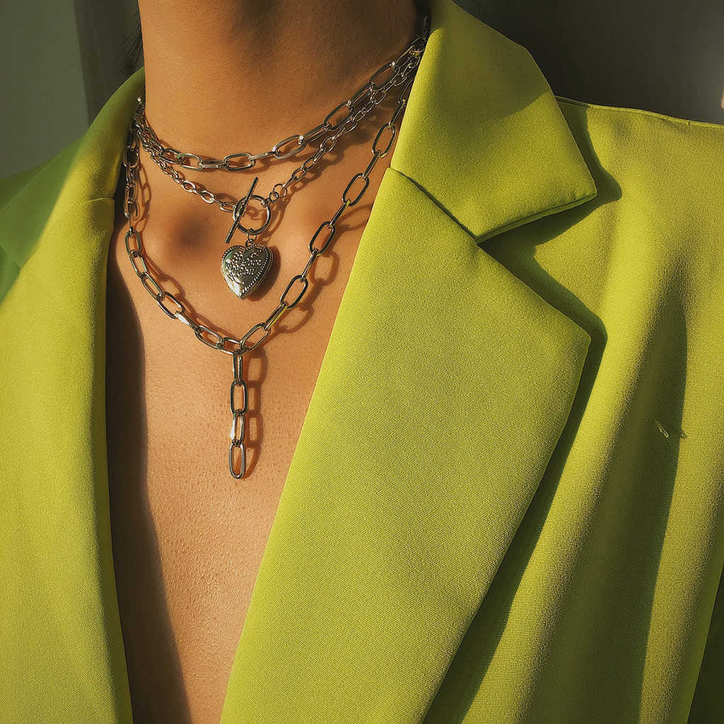 Designer Necklace Luxury Jewelry Alloy Chain gold Vintage Metal Gold Multi-layer Lock Love Ladies Gift
Designer Necklace Luxury Jewelry Alloy Chain gold Vintage Metal Gold Multi-layer Lock Love Ladies Gift