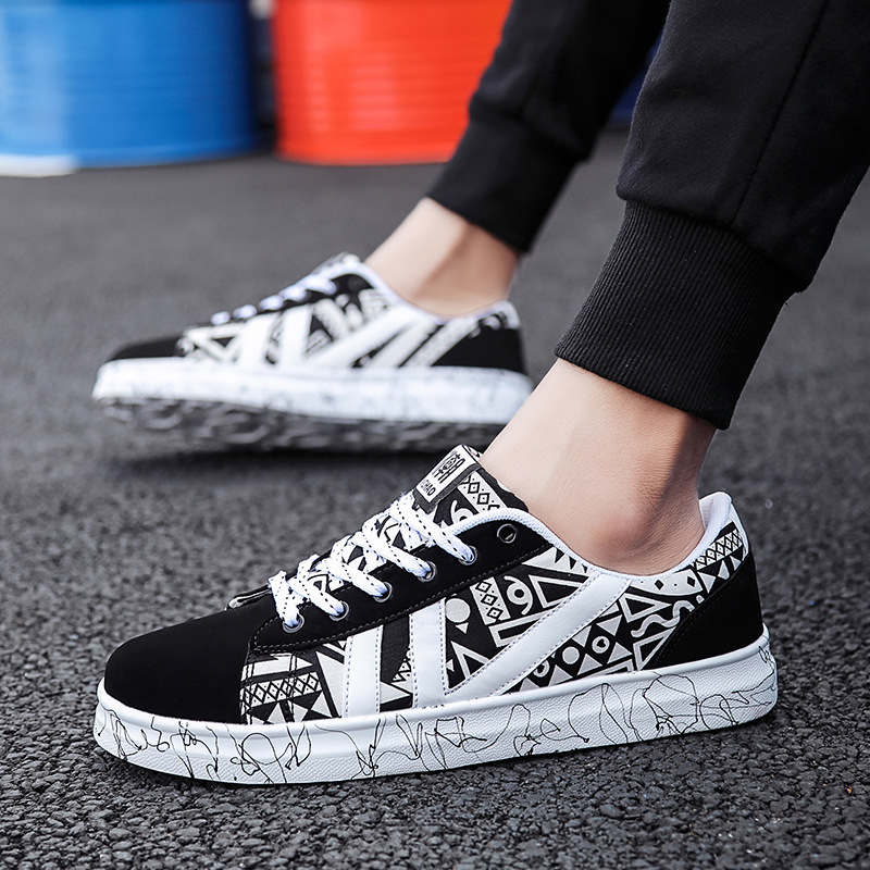 Designer shoes summer Walking Breathable Sneakers Canvas Shoe Tip High Quality Men Running Trainer sports Size Eur 39-44
Designer shoes summer Walking Breathable Sneakers Canvas Shoe Tip High Quality Men Running Trainer sports Size Eur 39-44