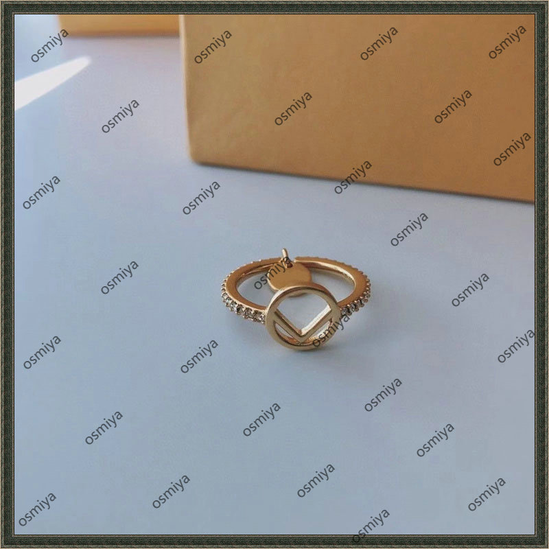 Jewelry Womens Finger Ring Luxury Designers Rings Bague Letter Diamond Rings Alliance Die Ringe Anillo Fashion Golden Ring Anello Alianza, Golden;silver
Jewelry Womens Finger Ring Luxury Designers Rings Bague Letter Diamond Rings Alliance Die Ringe Anillo Fashion Golden Ring Anello Alianza, Golden;silver